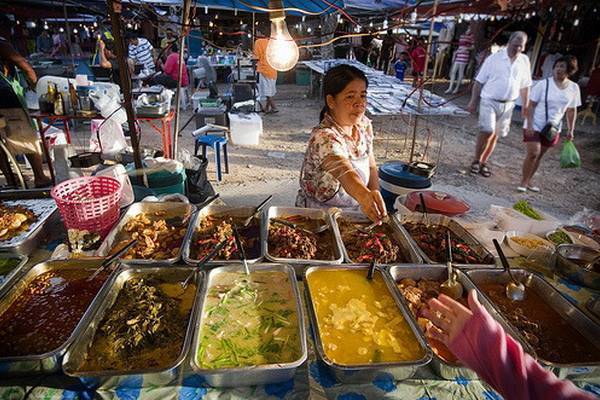 Сколько стоит поесть в тайланде, на пхукете в 2018 году