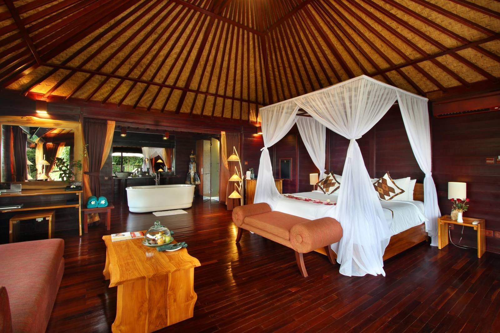 Kupu kupu barong - hotel in bali - luxury villas with private pool - spa