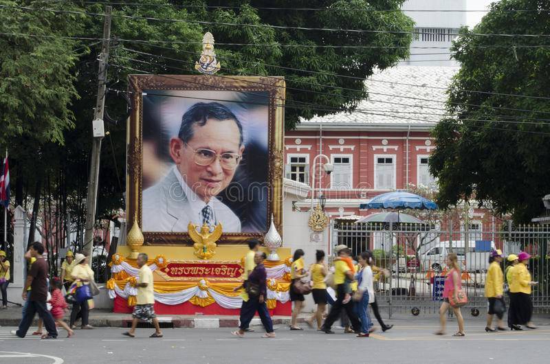 День рождения короля в тайланде