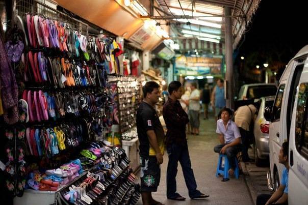 Шоппинг пхукета (таиланд): магазины, универмаги, аутлеты, супермаркеты, фото, рейтинг 2021, отзывы, адреса