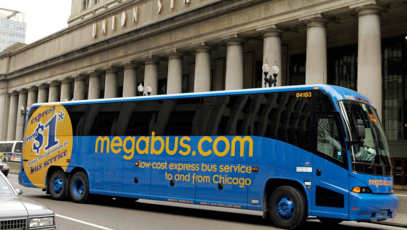 Экспресс автобус. Автобус Megabus. Megabus надпись. Автобус экспресс тикет. Автобус скоростной экспресс.