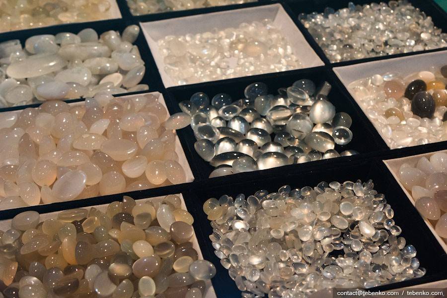 Как отличить драгоценные камни от фальшивок, какие бывают подделки в тайланде - 2021