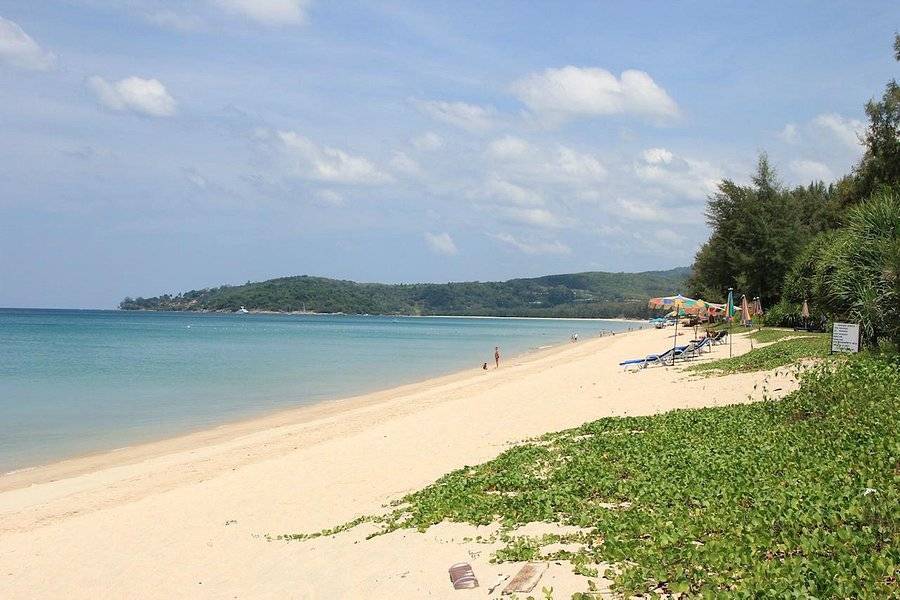 Пляж банг тао (bang tao beach)
