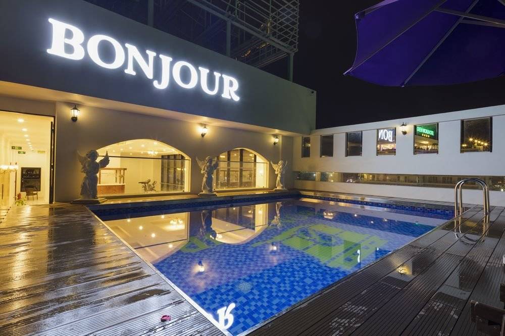 Bonjour Nha Trang Hotel 4* (Бонжур Хотел) в Нячанге
