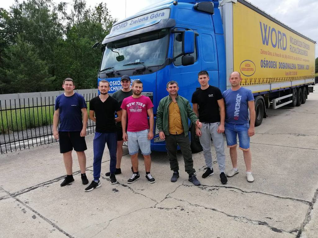 Работа в польше: как устроиться русским, украинцам и белорусам