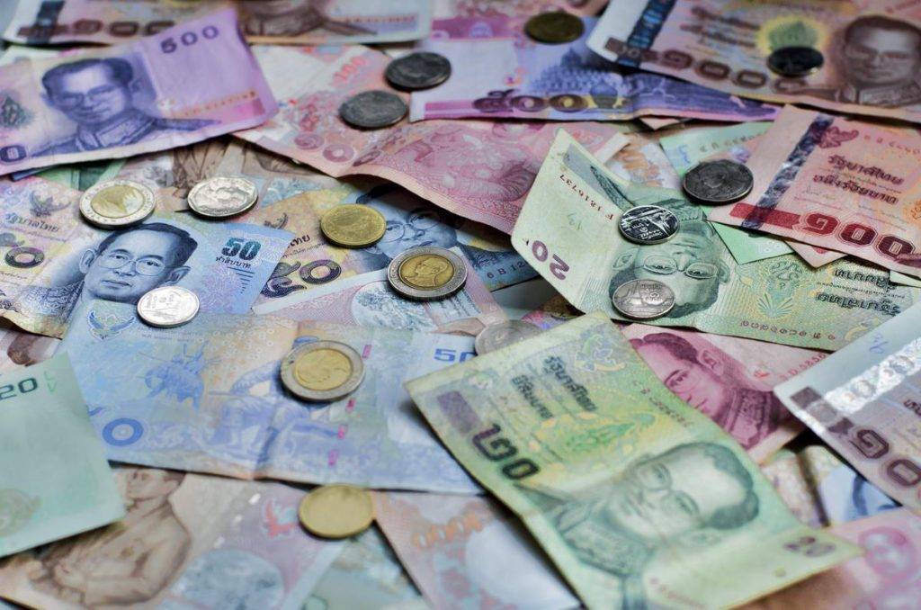 Какую валюту брать на бали туристам: где менять деньги