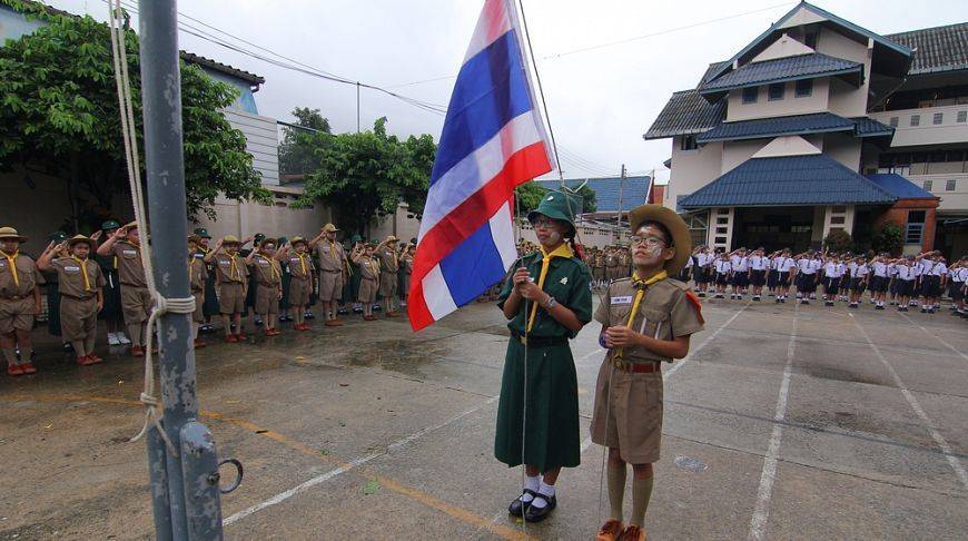 Зачем молодежь таиланда едет сегодня в россию