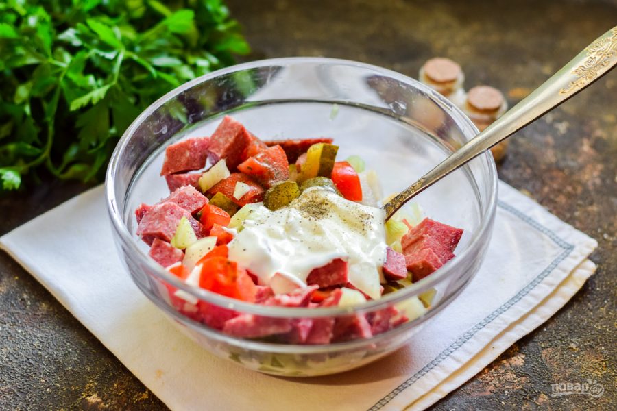 Баварский салат с колбасой – простой рецепт вкусной и сытной закуски