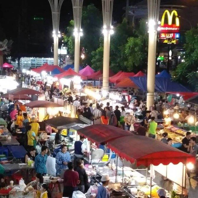 Ночной рынок на пхукете