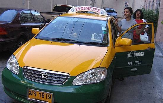 Bangkok taxi service