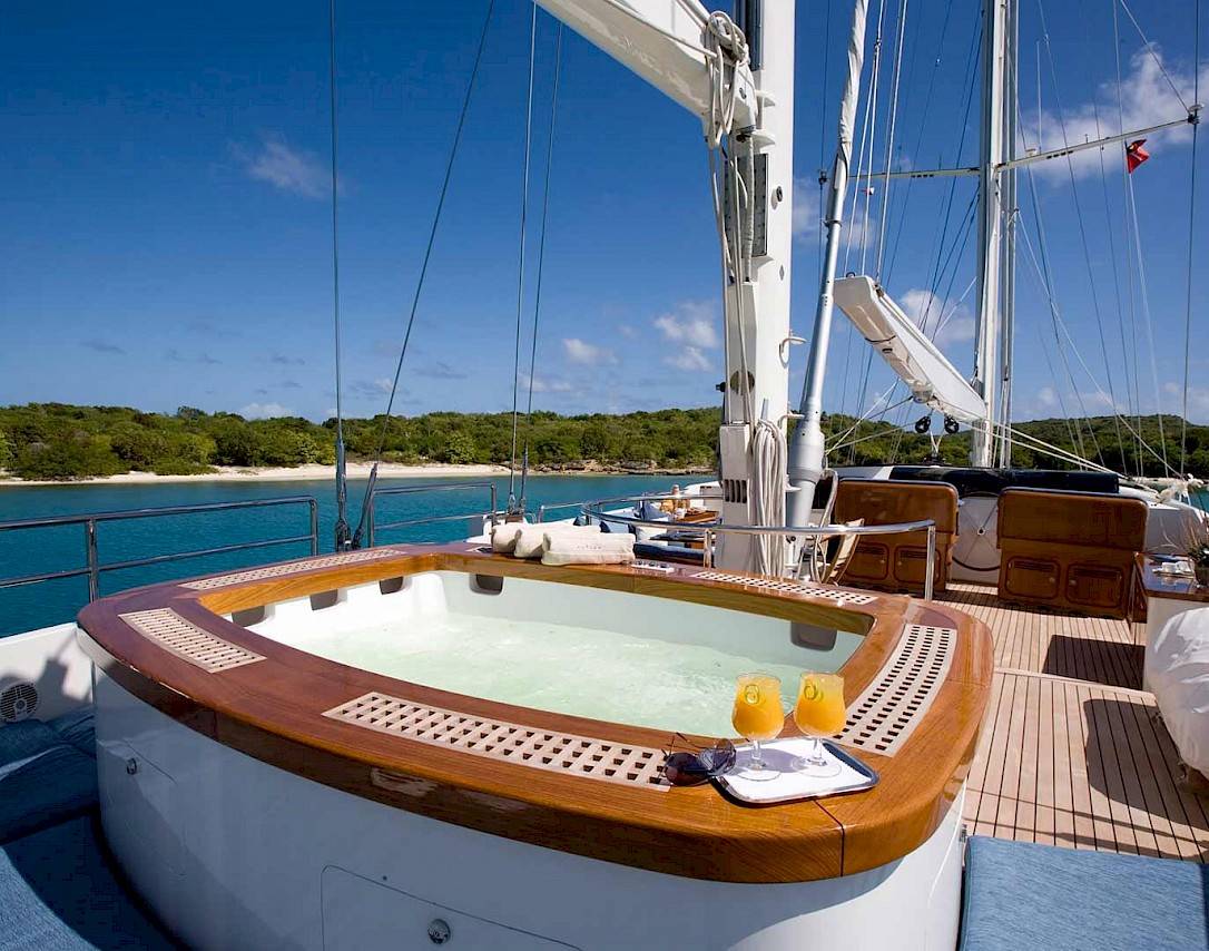 Аренда яхты в испании ▶️sailica.com