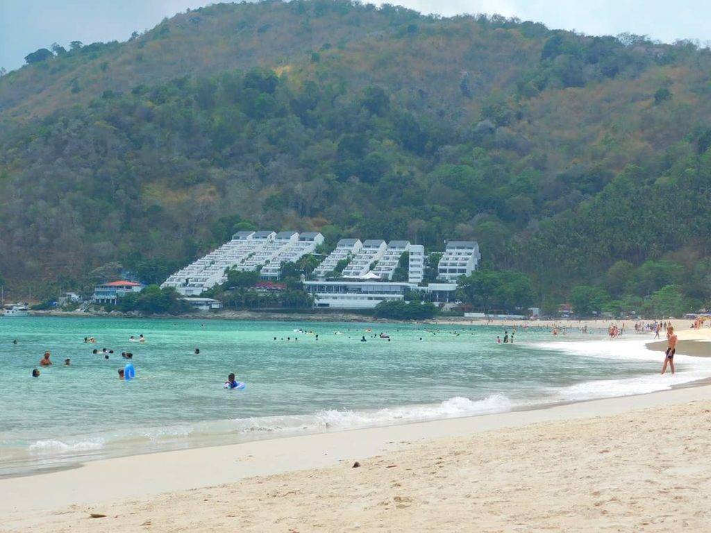 Пляж най харн (nai harn beach) на острове пхукет: описание и расположение, инфраструктура и развлечения + отзывы 2019