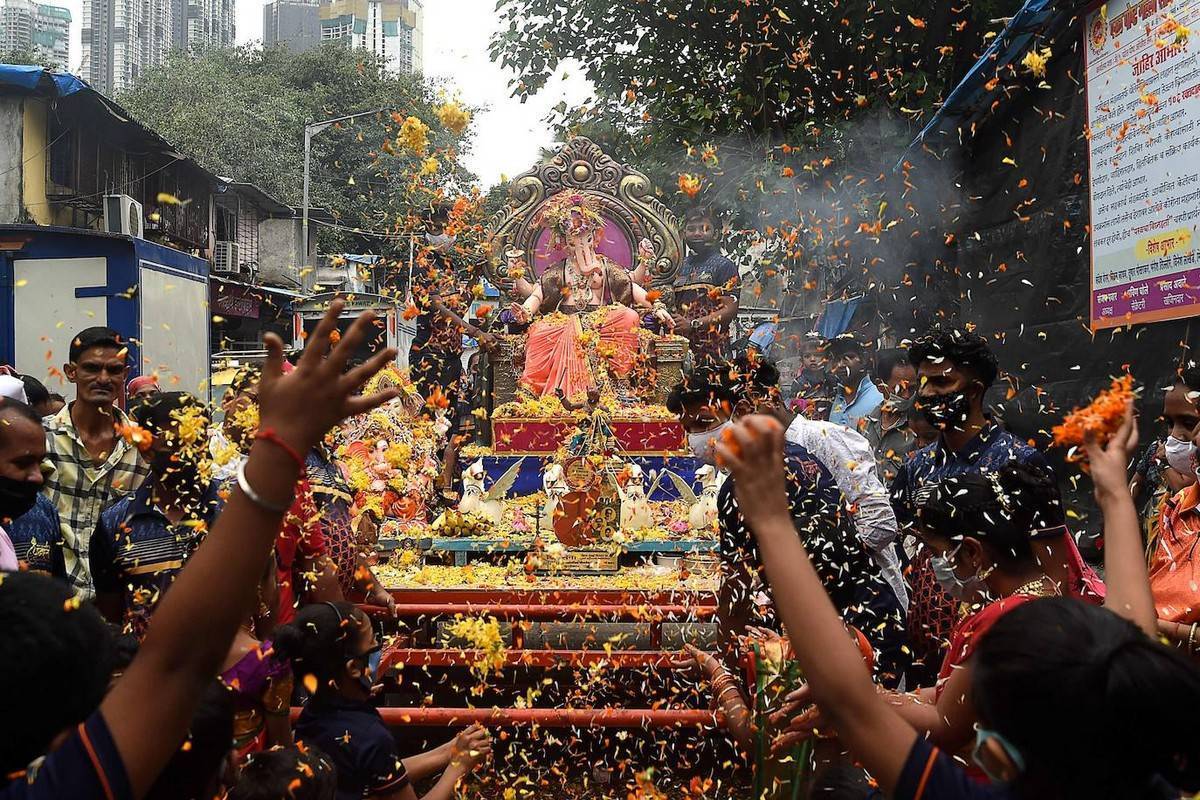 Celebrating ganesh chaturthi in mumbai - no back home