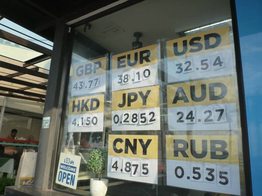 Какую валюту брать в таиланд в 2019 - доллары или рубли? - pikitrip