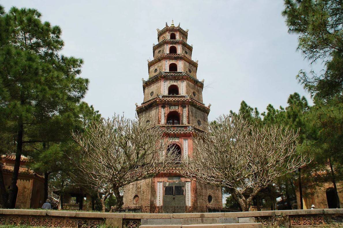 Пагода тьен му (thien mu pagoda) описание и фото - вьетнам : хюэ