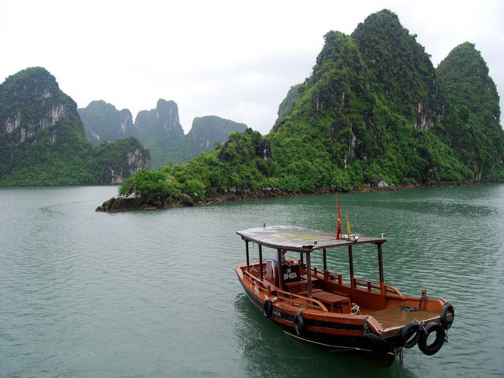 Где лучше отдыхать в тайланде или во вьетнаме?