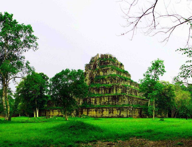 Храмовый комплекс в камбодже кох кер. легенды и мифы камбоджи