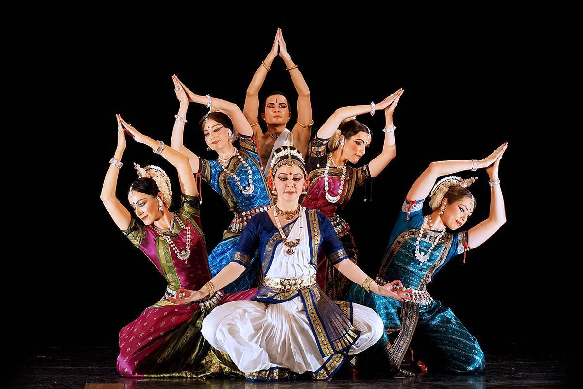 Индийские танцы  - хореографический ансамбль вдохновение
