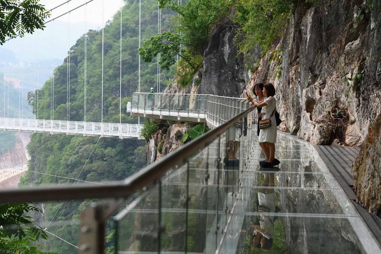 Самый протяжённый стеклянный мост в мире открылся во вьетнамской провинции Сон Ла