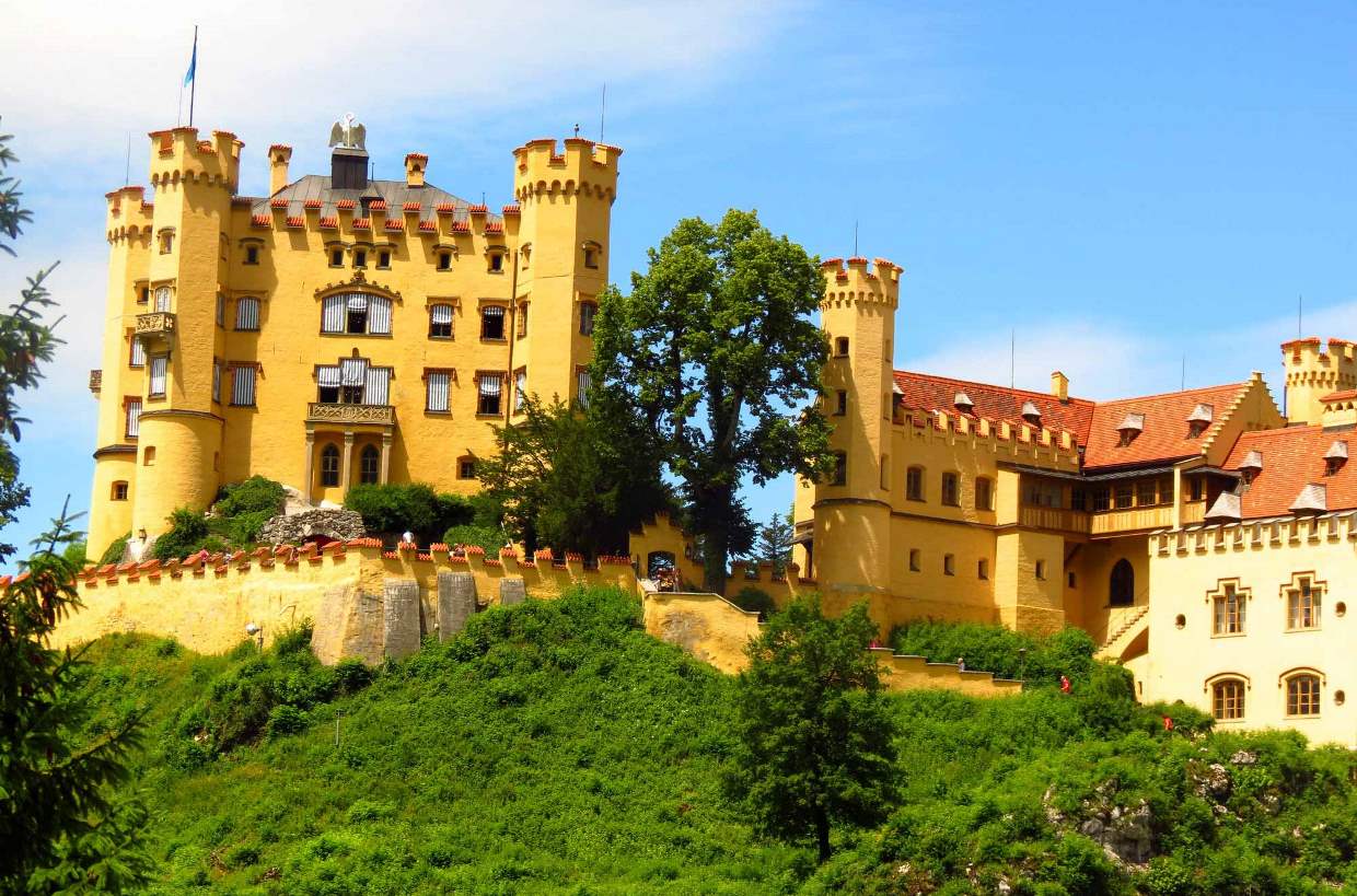 Замок нойшванштайн - жемчужина баварских альп