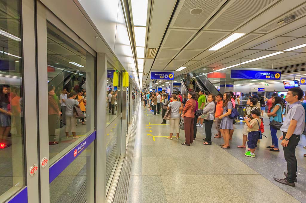 Bts - наземное метро в бангкоке