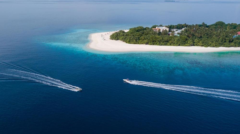 Home islands. Остров Тодду Мальдивы. Мальдивы остров Укулхас отели. Остров Укулхас (Ukulhas Island), Северный Ари Атолл. Атолл Ари остров Тодду Мальдивы.