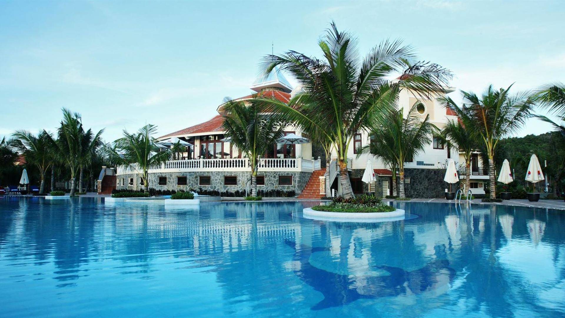 Golden coast resort & spa