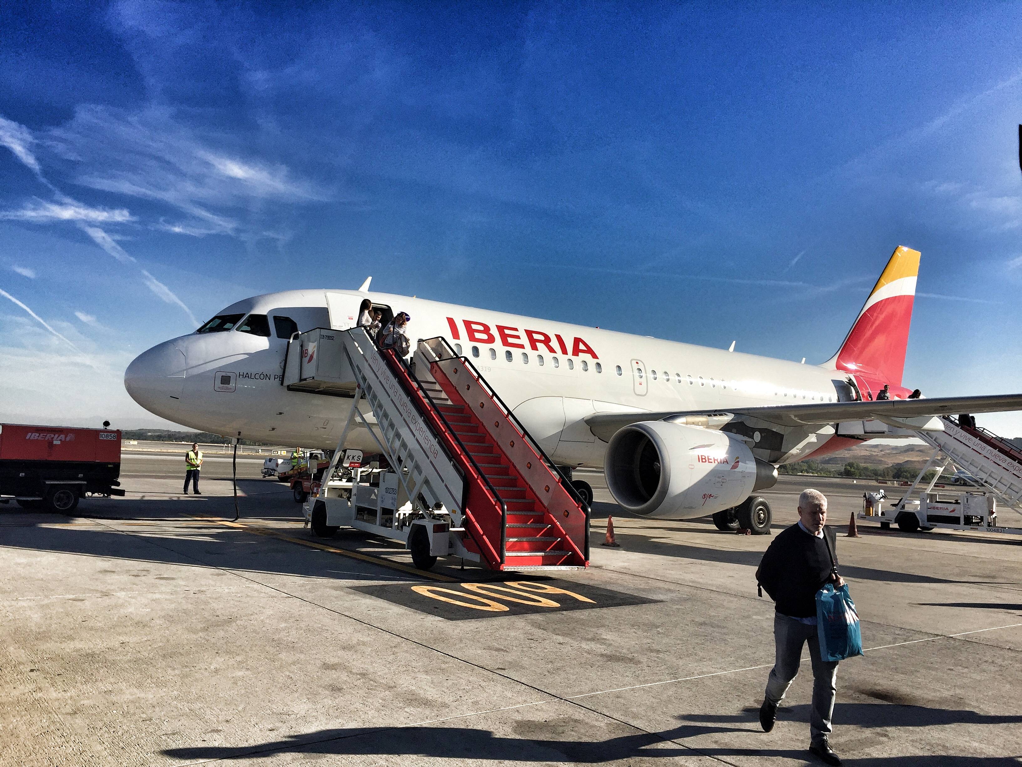 Иберия(iberia) — национальный авиаперевозчик испании.