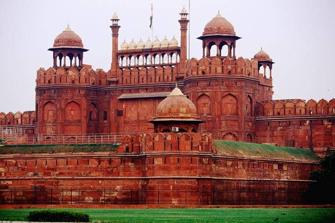 Красный форт в дели - резиденция императора великих моголов в индии - чудеса света