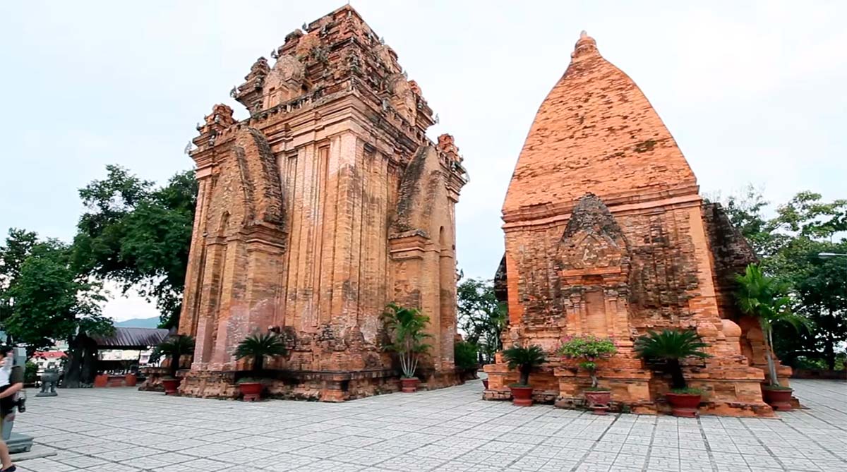 Чамские башни По Нагар — древний буддийский храм