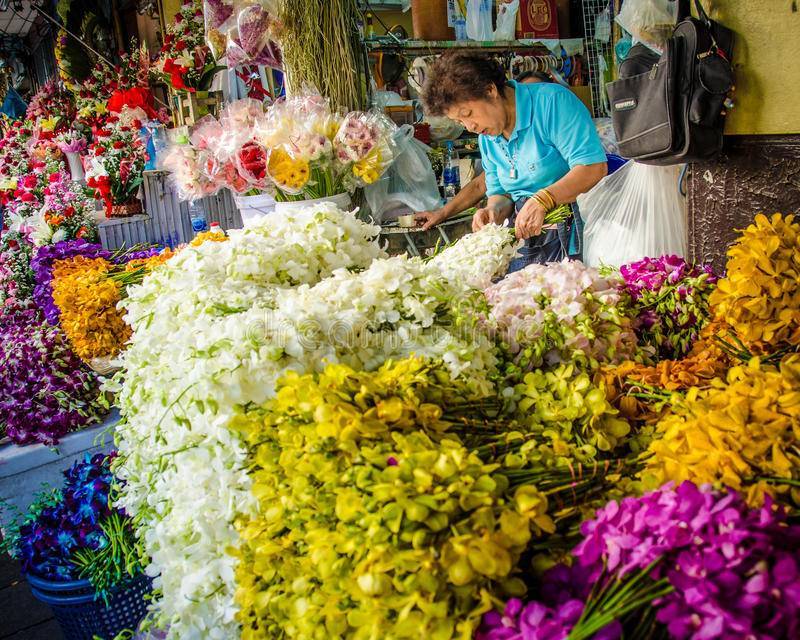 Цветочный рынок в бангкоке %