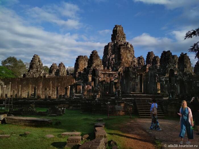 Экскурсия из паттайи в камбоджу. ангкор