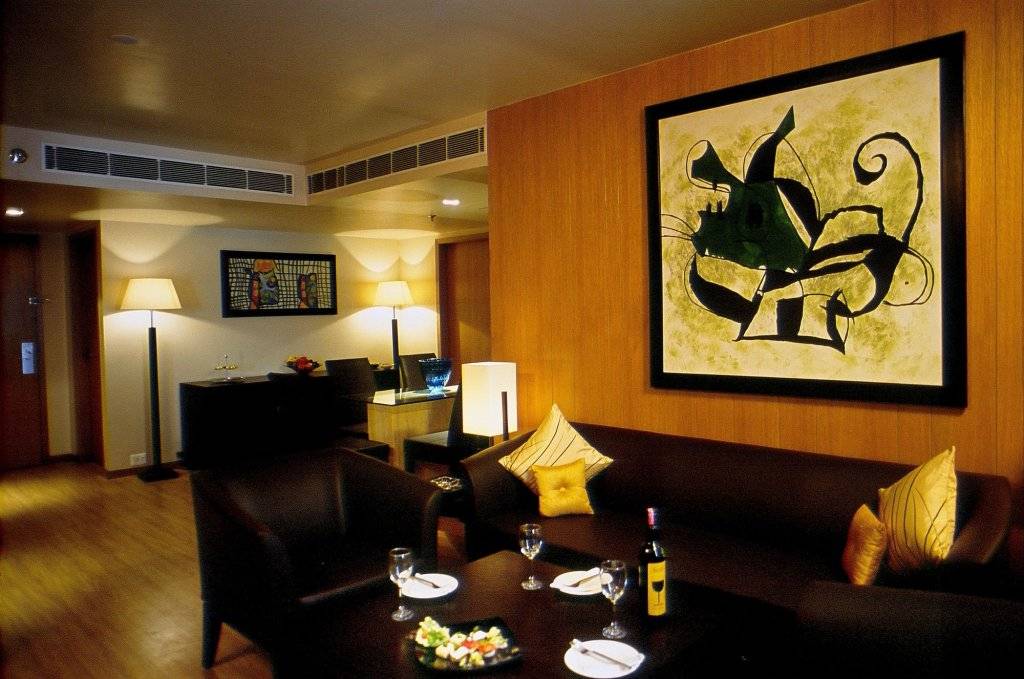 Отель свелте персонал люксы (svelte hotel and personal suites), государство индия, бронировать