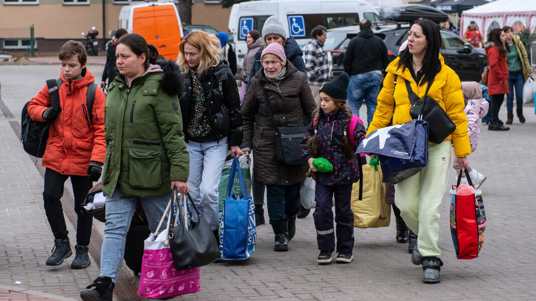 Что делать и куда обращаться беженцам с украины в россии в 2022 году