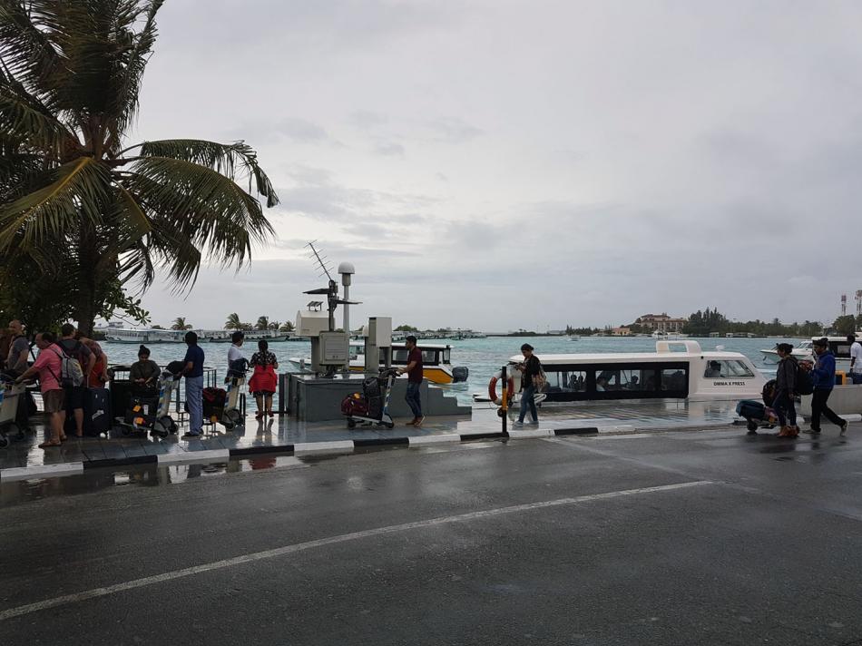 расписание паромов мале-тодду. мальдивы общественный паром. транспорт на мальдивах. мальдивы общественный паром. паром на мальдивах.