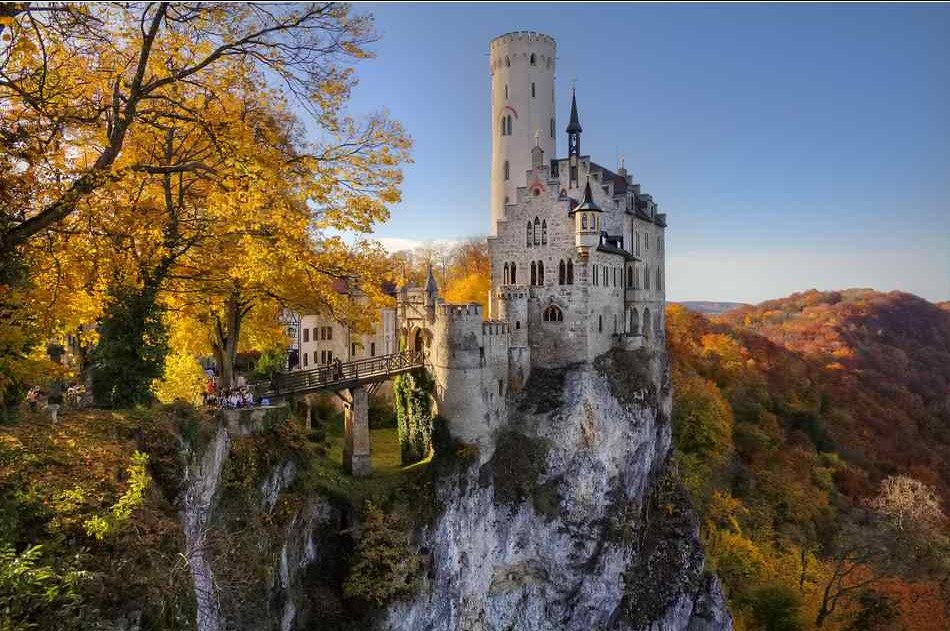 Замок лихтенштайн в германии – уникальный исторический объект