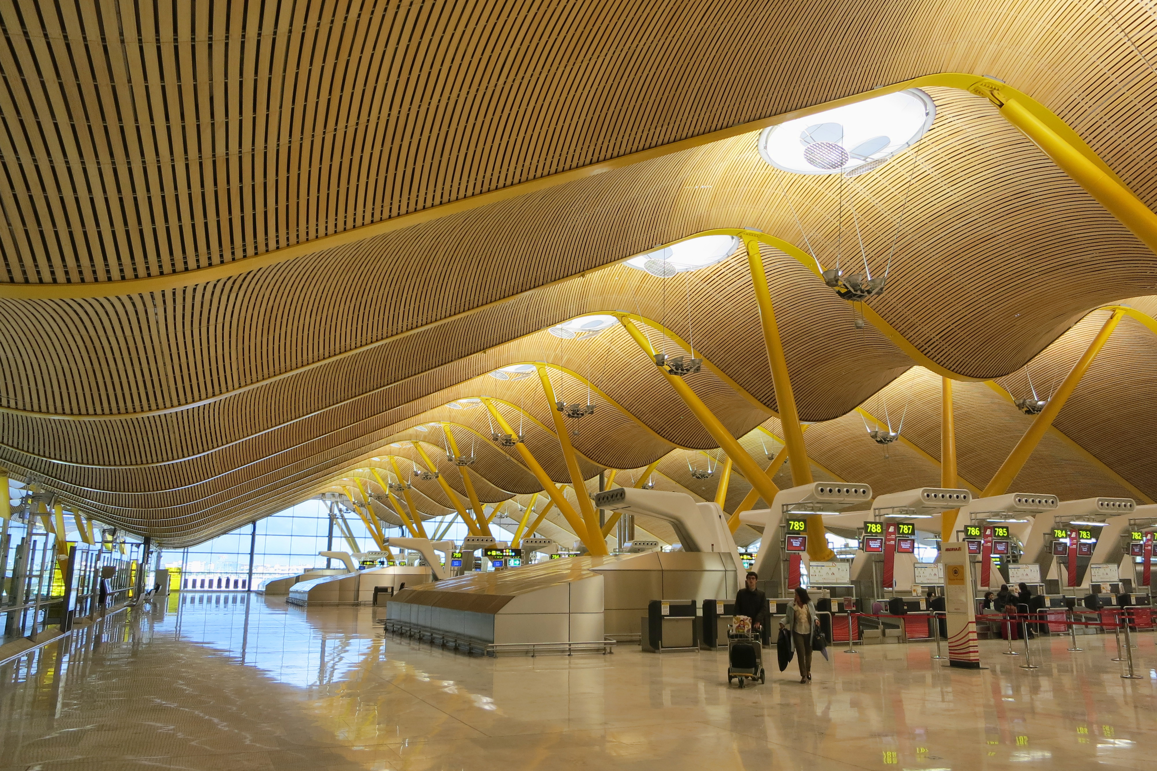 Cual es el aeropuerto de londres mas cercano al centro