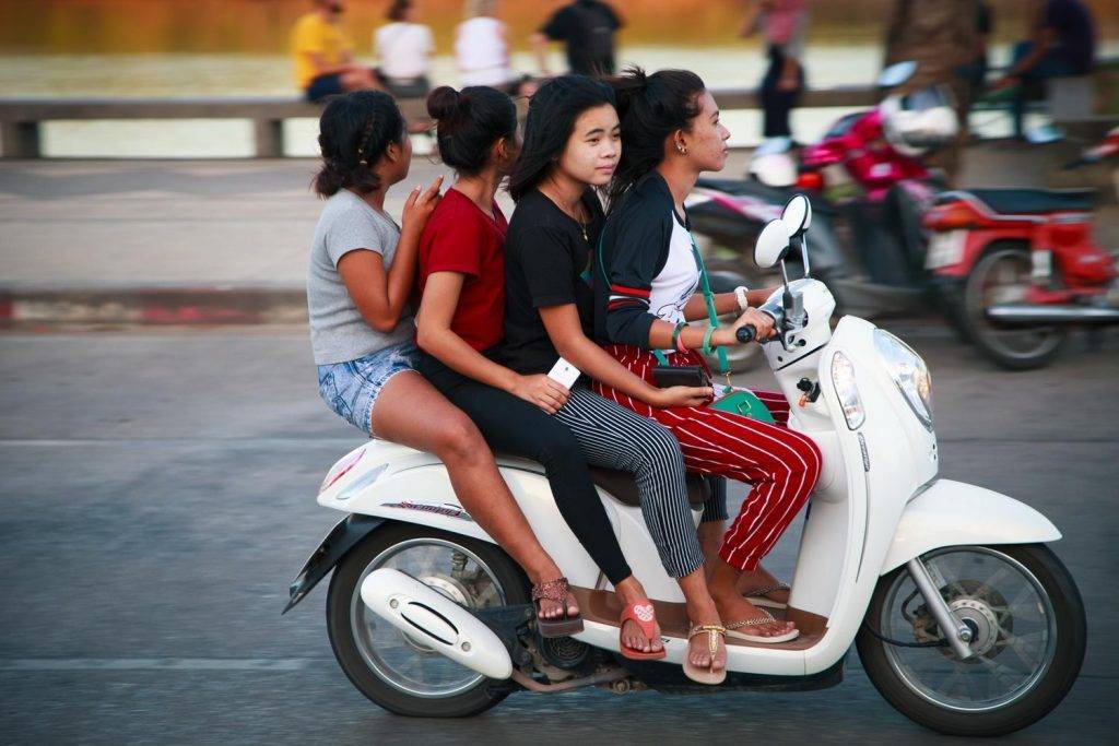 Нужны ли права в таиланде для аренды и управления скутером