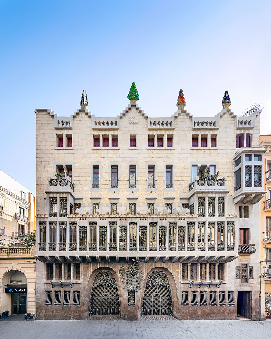 Архитектор гауди и его дома: самые известные достопримечательности барселоны и испании