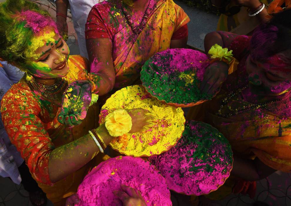 Чем интересен фестиваль красок холи в индии - туристический блог бизнес визит