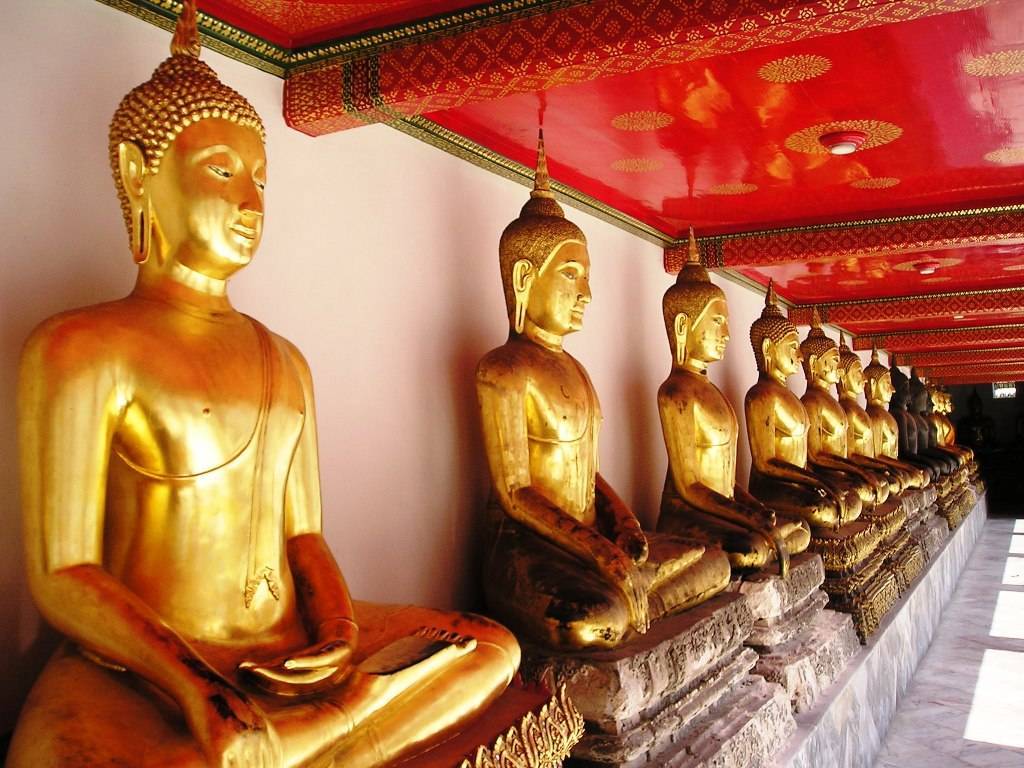 Храм золотого будды (ват траймит) и музей в китайском квартале