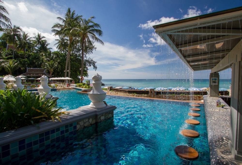 Лучшие отели 5 звезд на пляже карон, пхукет, таиланд
