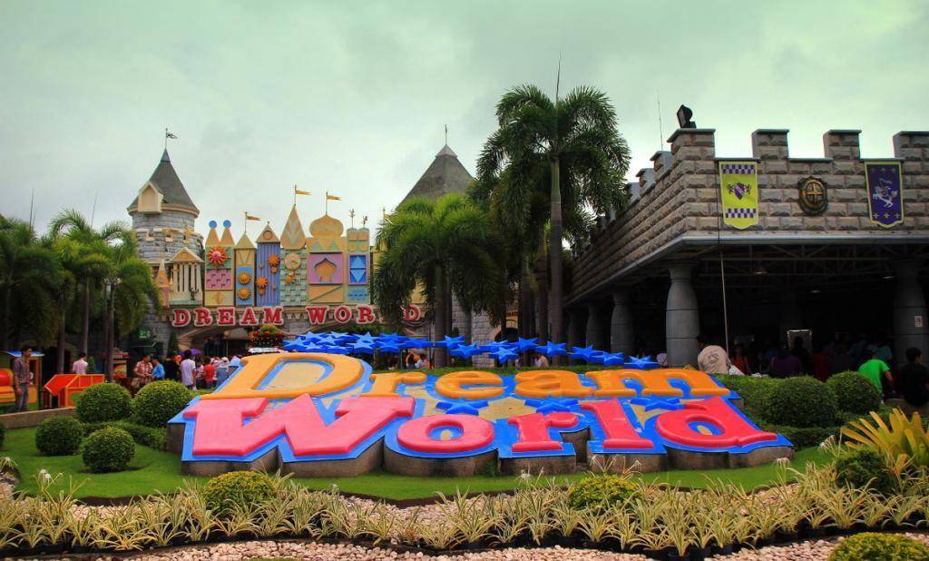 Dream world в бангкоке - парк аттракционов и развлечений | послероссийская жизнь в азии