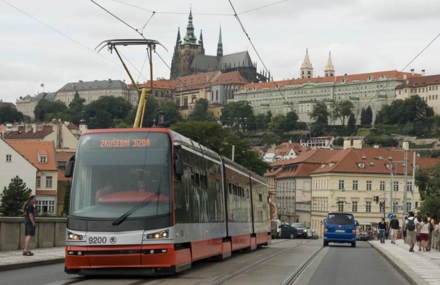 Общественный транспорт в чехии: проездные в праге, стоимость билетов на проезд в трамвае, метро и других видах транспорта
