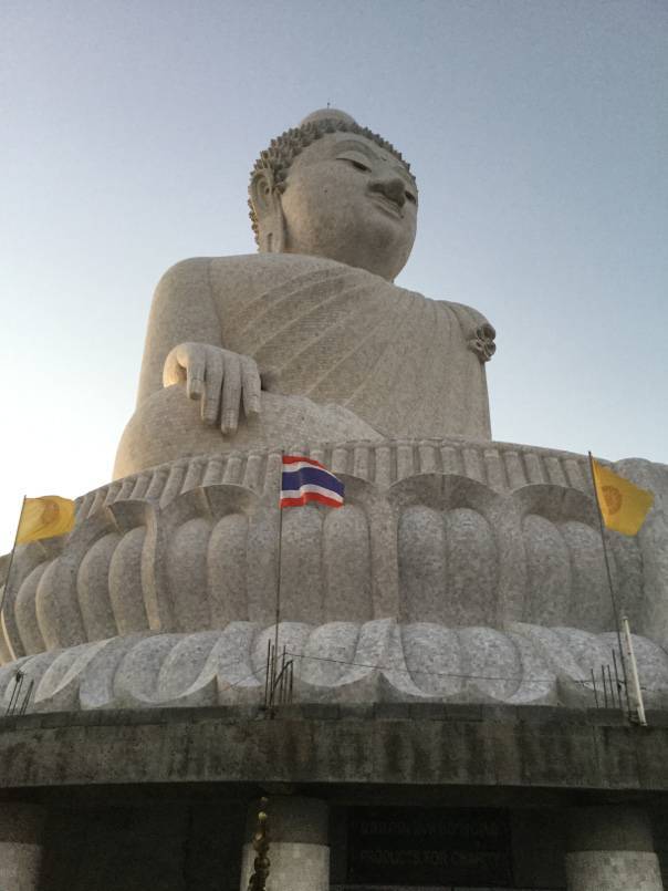 Статуя большого будды на пхукете