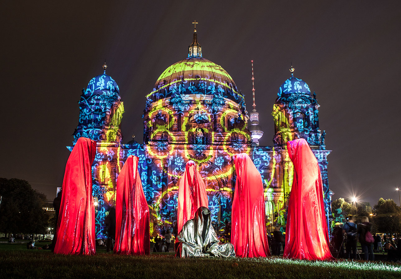 Зрелищный фестиваль светового искусства в берлине