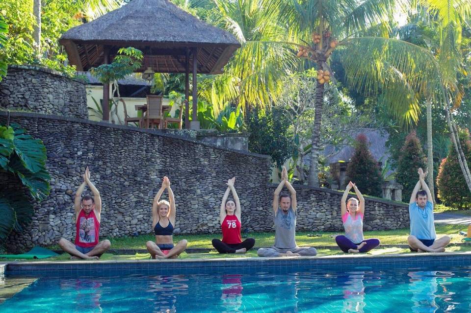7 йога-туров по всему миру: в индии, на бали и даже в россии