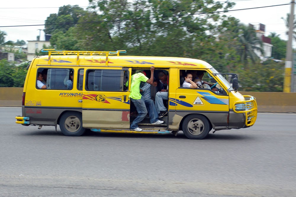 Общественный транспорт доминиканы: гуагуа, автобусы, маршруты