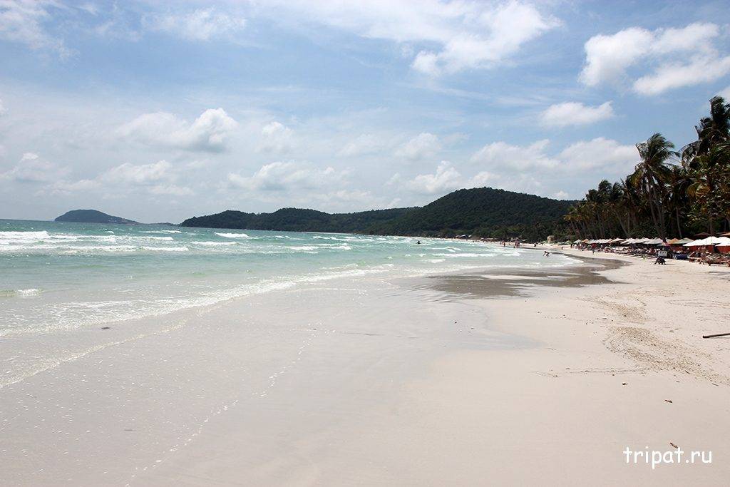 Пляж ???? на юго-востоке острова фукуок, известный белым песком ????