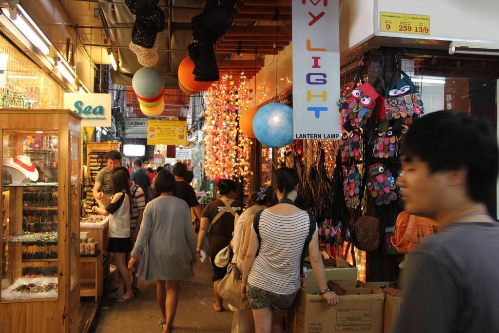 Парк и рынок чатучак в бангкоке